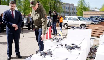 Attēls rakstam: Ukrainai saziedoti 103 Latvijā ražoti droni