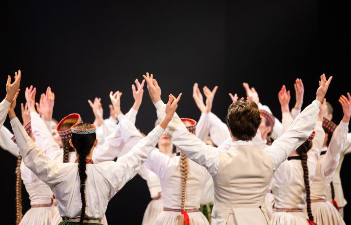 Svētku koncerts "Manas saknes Mazozolos" un balle