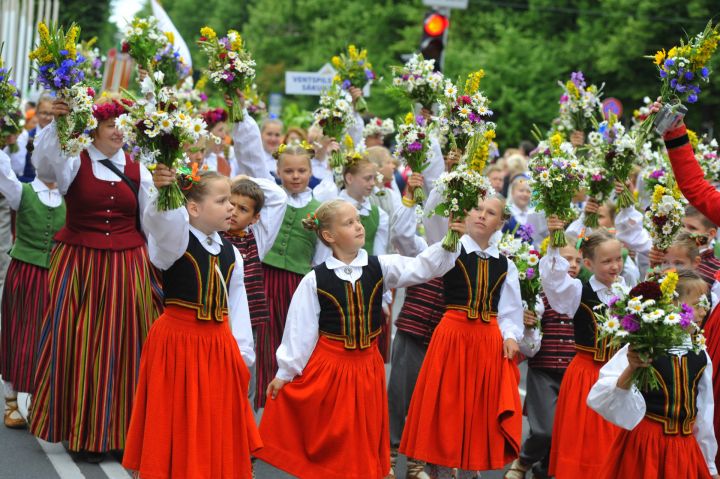XIII Latvijas Skolu jaunatnes dziesmu un deju svētkos Ogres novads ir visplašāk pārstāvētais novads 