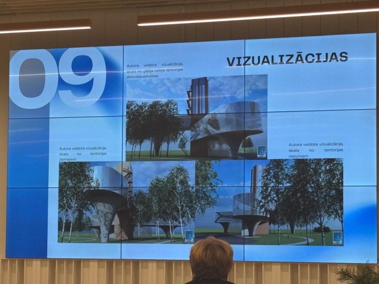 FOTO. Studenti Ogrē prezentē savas vīzijas, ko darīt ar Lēdmanes ūdenstorni