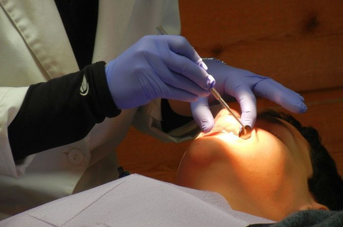 Veselības ministrija neredz ātru risinājumu bērnu zobārstu pieejamības uzlabošanai reģionos