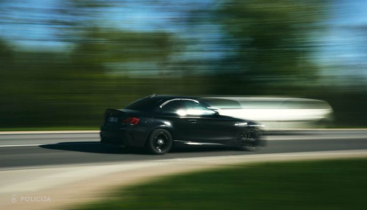 Aizvadītajā diennaktī ceļu satiksmes negadījumos cietuši 14 cilvēki