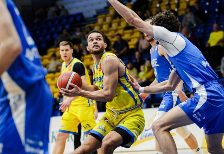 "Ventspils" pieveic "Ogri" un iekļūst Latvijas Basketbola līgas pusfinālā