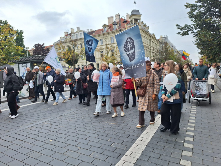 Foto: Baltijas valstu «Gājienā par dzīvību» piedalās arī Latvija