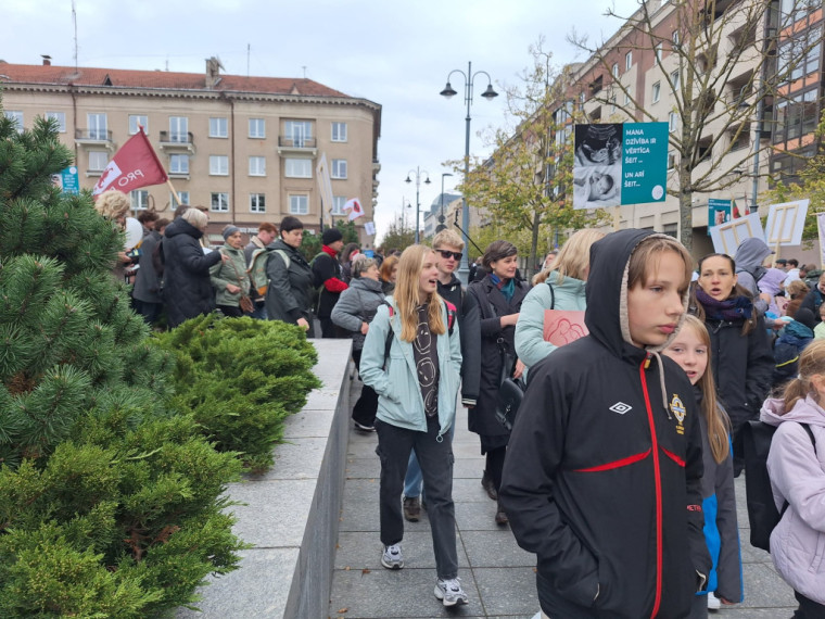 Foto: Baltijas valstu «Gājienā par dzīvību» piedalās arī Latvija