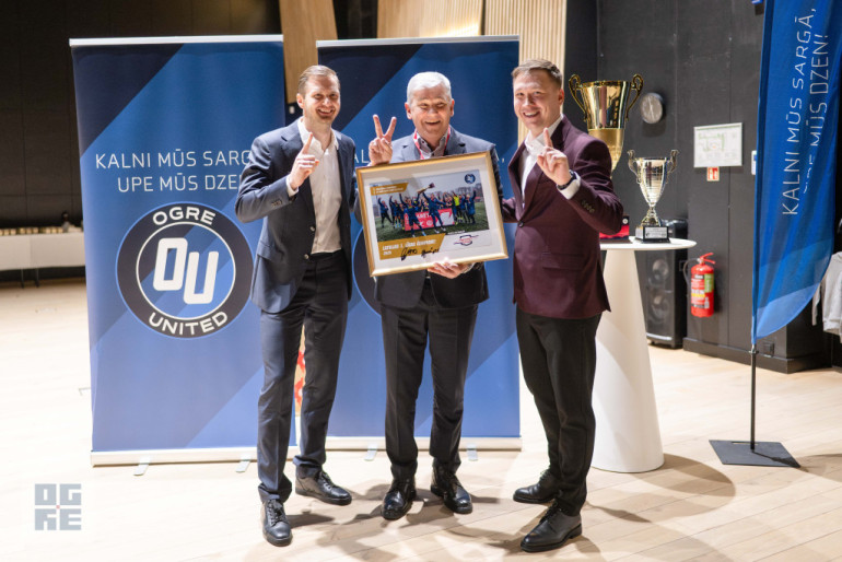 FOTO: Ogre United noslēdz vēsturisku sezonu