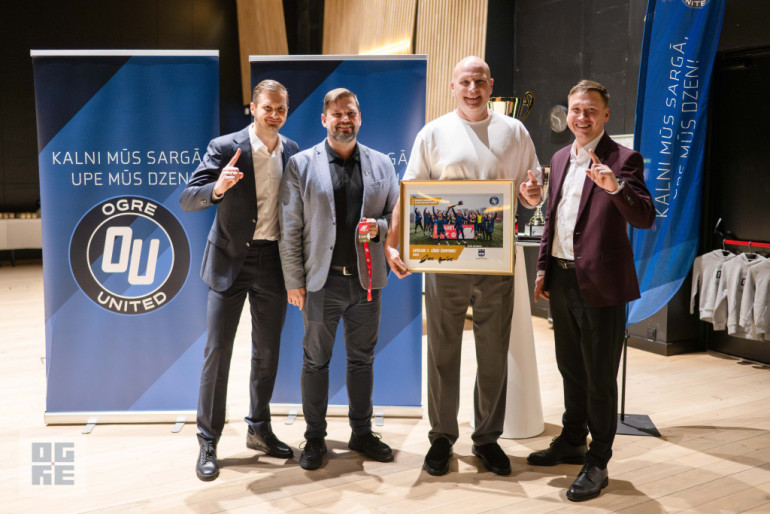 FOTO: Ogre United noslēdz vēsturisku sezonu