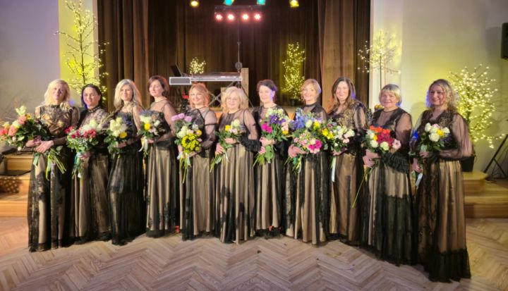 Izskanējis Tomes Dāmu vokālā ansambļa 35 gadu jubilejas koncerts “Laiks iet”