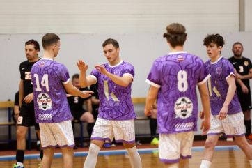 Attēls rakstam: Ogres novada telpu futbola čempionāta vadībā - "Būve R" un "OCSK"