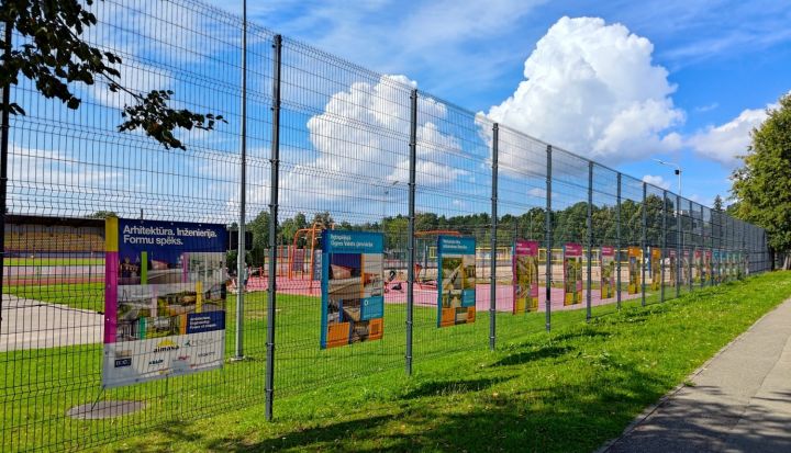 Ceļojošā izstāde “Arhitektūra. Inženierija. Formu spēks.” pie Ogres novada Sporta centra stadiona