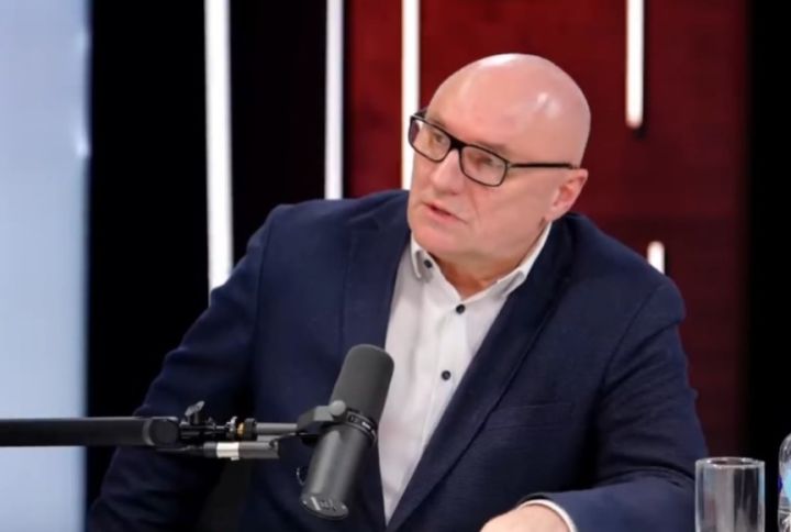 Deputātiem regulāri ir kautiņi. Psihoterapeits piesardzīgi vērtē jauno Hermaņa iniciatīvu