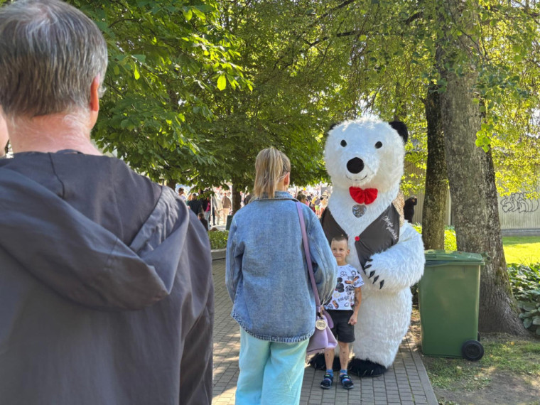 FOTO: Ogre svin! Ielūkojies novada un pilsētas svētku mirkļos