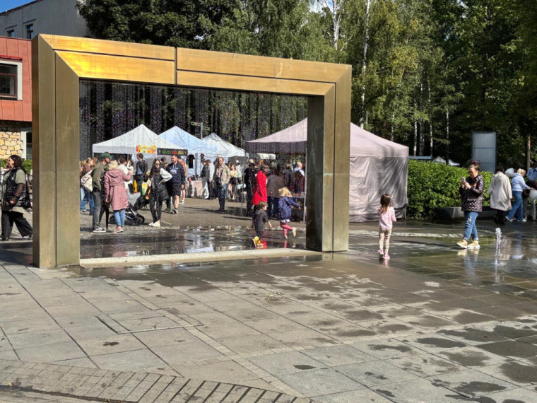 FOTO: Ogre svin! Ielūkojies novada un pilsētas svētku mirkļos