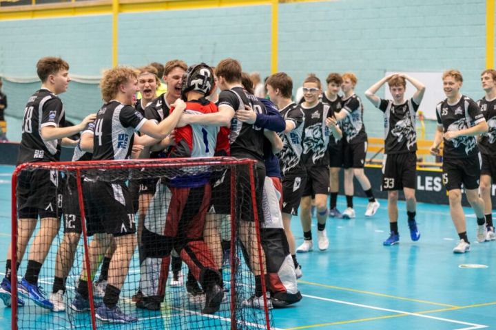 Florbola komanda “Ogre/Lielvārde” izcīna junioru bronzu