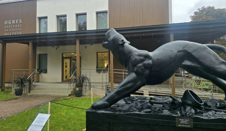 FOTO: Andris Krauja lepns par Ogrē nupat atklāto izstādi – viņaprāt, viens objekts piesaistīs pat vienaldzīgākos