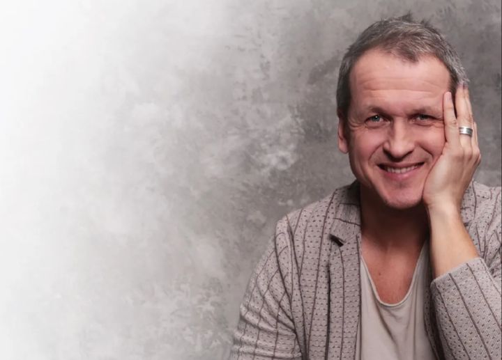 Intara Rešetina-Pētersona koncertizrāde "Mazliet par mīlestību"