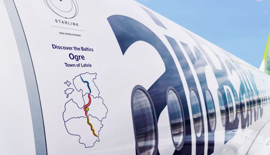 airBaltic lidmašīna nosaukta Ogres vārdā