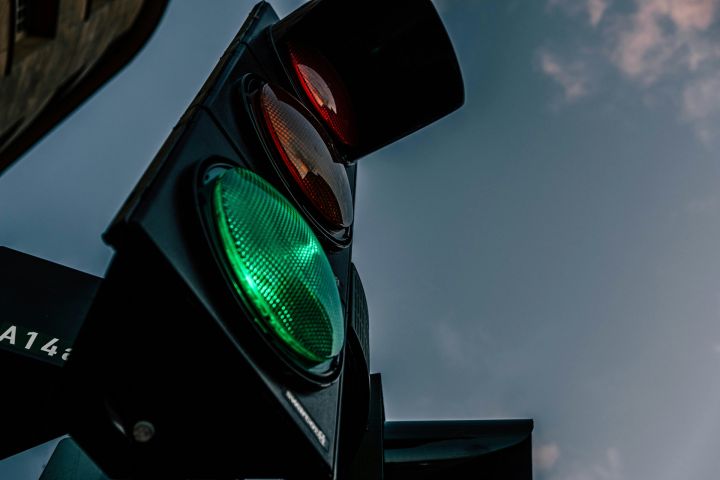 Bargāki sodi rupekļiem uz ceļa