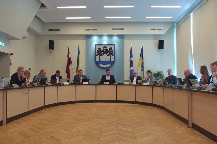 Attēls rakstam: Ogres domes komitejās diskusijas par miljoniem un kadriem