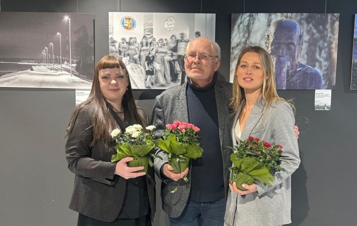 FOTO: Noskaidroti labākie Ogres novada skolēni skatuves runā