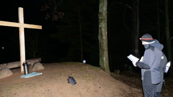 "Nakts krustaceļš" - Gavēņa laika garīgs un fizisks pārgājiens Ogrē 