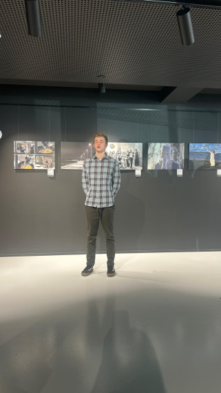 FOTO: Noskaidroti labākie Ogres novada skolēni skatuves runā