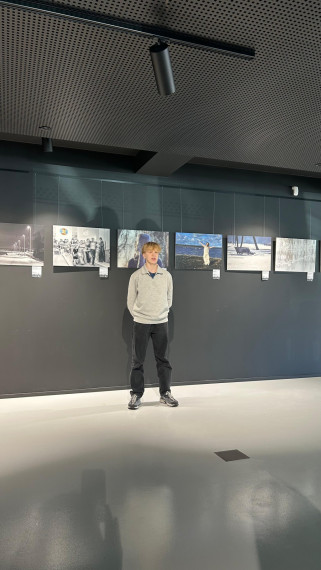 FOTO: Noskaidroti labākie Ogres novada skolēni skatuves runā