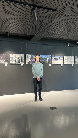 FOTO: Noskaidroti labākie Ogres novada skolēni skatuves runā