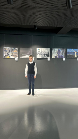 FOTO: Noskaidroti labākie Ogres novada skolēni skatuves runā