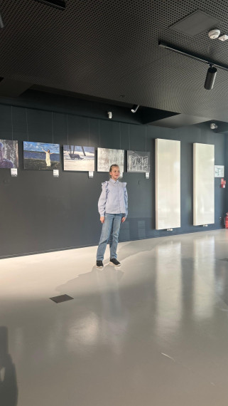 FOTO: Noskaidroti labākie Ogres novada skolēni skatuves runā