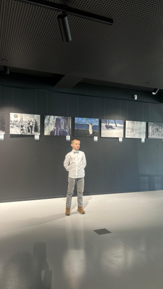 FOTO: Noskaidroti labākie Ogres novada skolēni skatuves runā