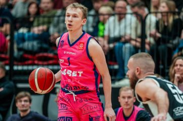 Attēls rakstam: Basketbolists Juris Vītols paralēli obligātajam dienestam karjeru turpinās Ogres komandā