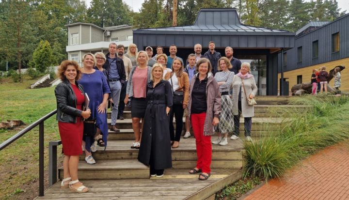 Ogrē norisinājies mežu apsaimniekošanai un koka būvniecībai veltīts seminārs