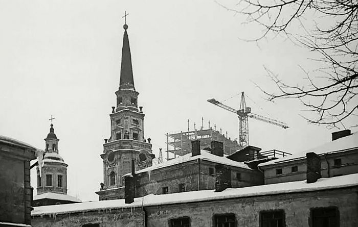 Mārcis Bendiks: Divi pasaules jeb Prātojums par "mūsējiem"