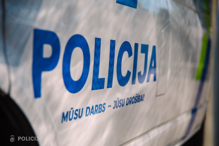Attēls rakstam: Jumpravas pagastā mazdēls draud nosist vecmāmiņu 
