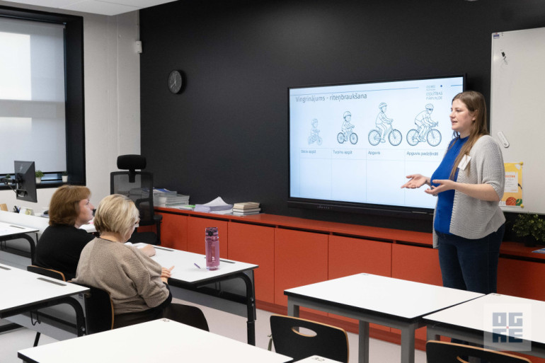 FOTO: Konference “IEraugi. IEdvesmo. IEsaisti.” kā ražas novākšana Ogres novada pedagogu kopienai