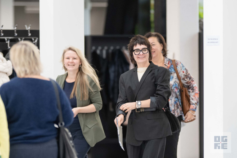 FOTO: Konference “IEraugi. IEdvesmo. IEsaisti.” kā ražas novākšana Ogres novada pedagogu kopienai