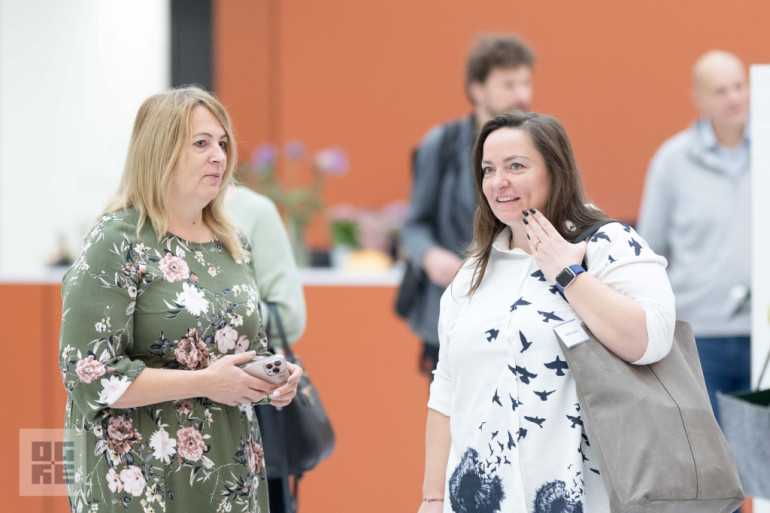 FOTO: Konference “IEraugi. IEdvesmo. IEsaisti.” kā ražas novākšana Ogres novada pedagogu kopienai