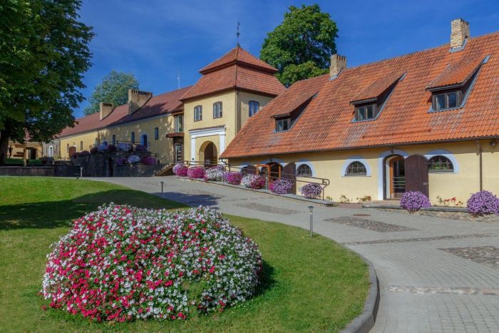 Unikālā Šlokenbekas muiža