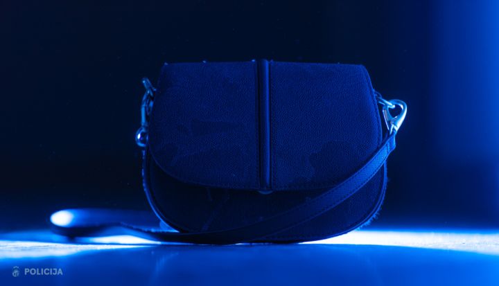 Par sievietes vajāšanu – sabiedriskais darbs