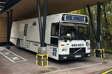 Attēls rakstam: Decembrī Ogres Centrālās bibliotēkas bibliobuss dosies ierastajos astoņos maršrutos