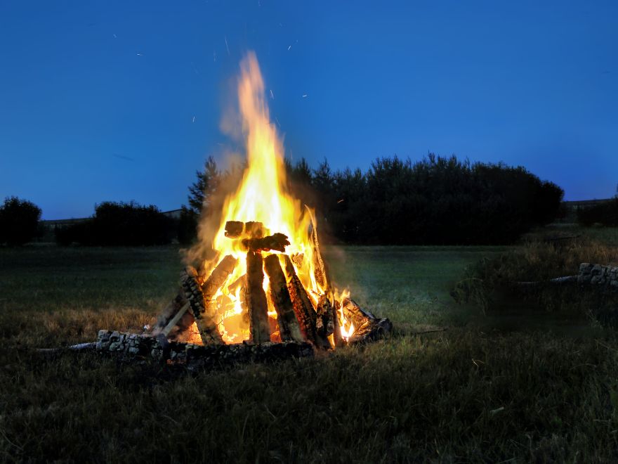 Pirms Jāņiem gaidāmas siltas dienas, pēc vasaras saulgriežiem temperatūra pazemināsies