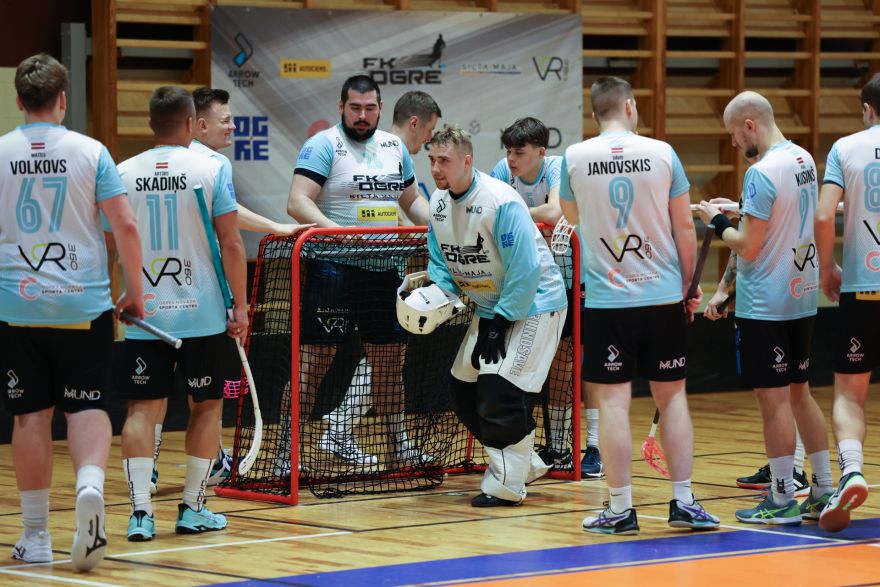 Florbola kluba "Ogre" aizvada emocionālu nedēļas nogali – iespaidīga atspēlēšanās 2. līgā un sāpīgs zaudējums 1. līgā