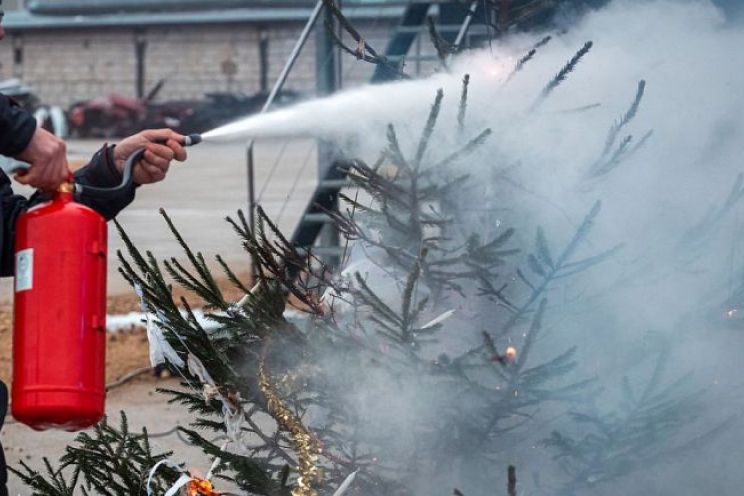 Attēls rakstam: Operatīvie dienesti atgādina: droši svētki sākas ar katra paša rīcību 