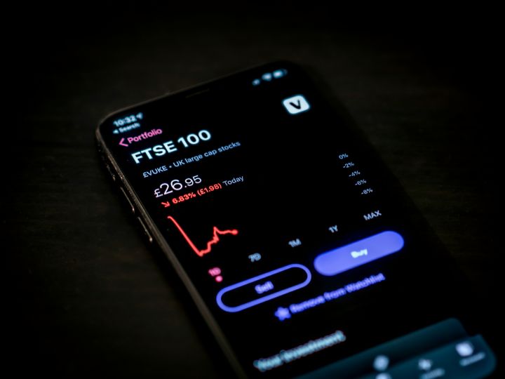 Vai zini, kā finansiāli sačakarēt sev dzīvi arī 2025. gadā?