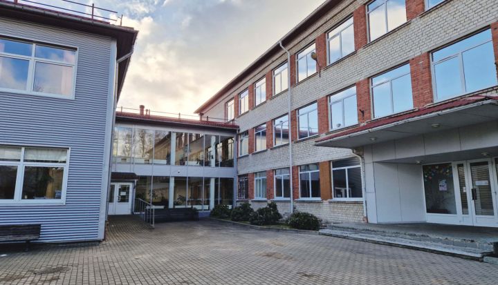 Foto: Turpinās Edgara Kauliņa Lielvārdes vidusskolas pārbūves projektēšana