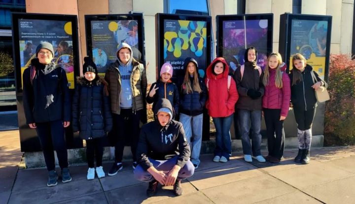 FOTO: Ķeipenes pamatskolas skolēni un skolotāji pērn viesojušies vairākās Eiropas valstīs