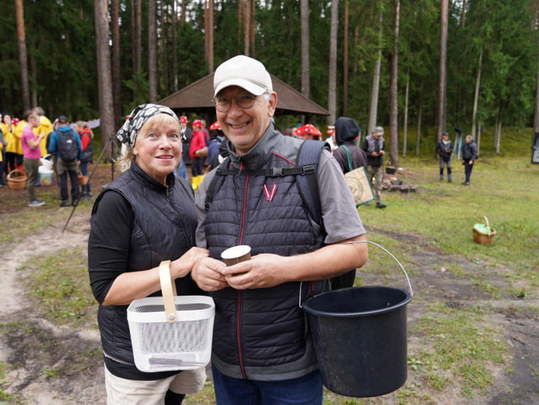 Sēņotāju paradīze Tomē - vienā rītā salasīti vairāk nekā 131 kilograms