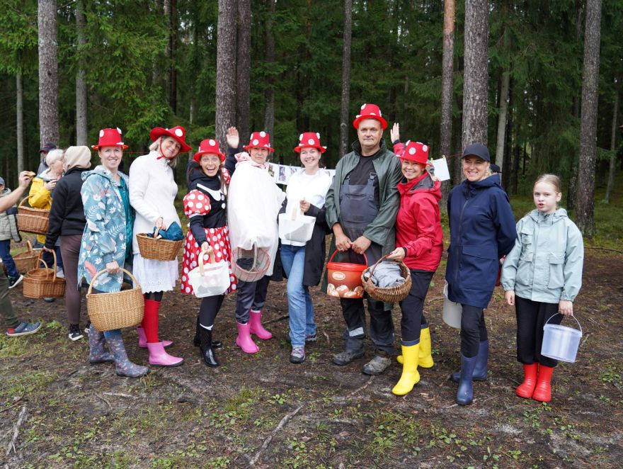 Sēņotāju paradīze Tomē - vienā rītā salasīti vairāk nekā 131 kilograms