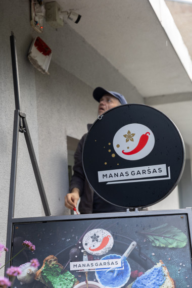 FOTO: Ogrē radīts Eiropā unikāls produkts – bioloģisko garšvielu maisījumi, kas īpaši izstrādāti mazuļiem